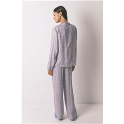 Pijama camisero largo satén print geométrico