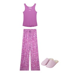 Conjunto de pantalón, camiseta y zapatillas