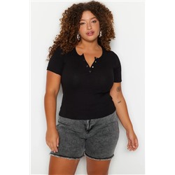 Siyah Havuz Yaka Çıtçıtlı Crop Örme Büyük Beden Bluz TBBSS23AF00062