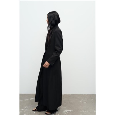 LONG SINGLE-BUTTON COAT