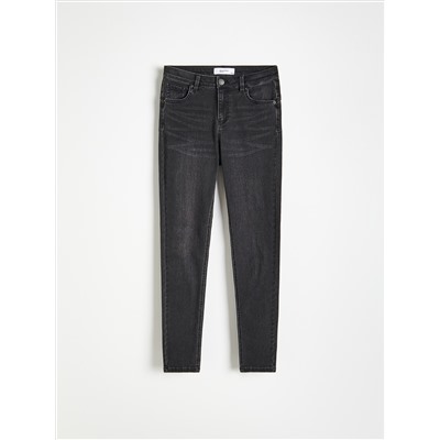 Push-up-Jeans im Slim-Fit