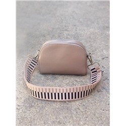 AB.Z · Pelle · 21-18 (570) СВ-7 (3) maquillaje
