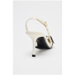 ZAPATO TACÓN TIRAS HEBILLA