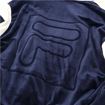 Отличный домашний халат с капюшоном  FIL*A