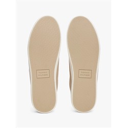 Canvas Low-Top Sneaker