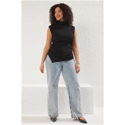 Siyah Büzgü/Drape Detaylı Fitted/Vücuda Oturan Asimetrik Örme Büyük Beden Bluz TBBSS25AF00039