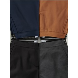 Schlichte Chinohose