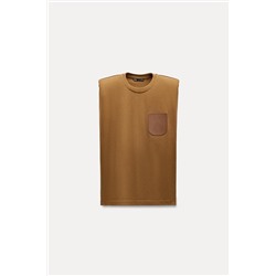 TOP WITH PADDED SHOULDERS AND LABEL