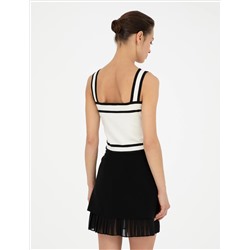 Beyaz Crop Top Triko Bluz