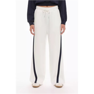 Oversize trousers stripes