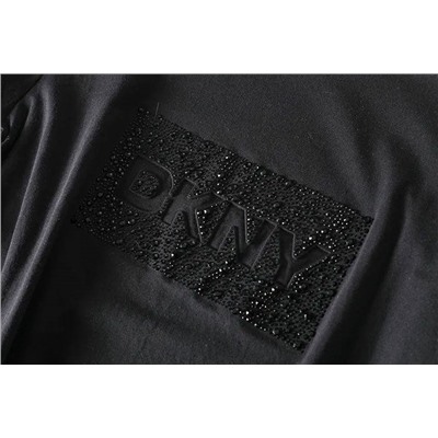Женская футболка DKN*Y