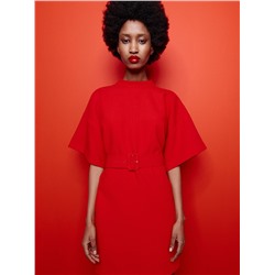 Kleid mit Gürtel
