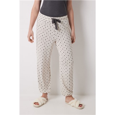 Pantalón largo estampado cuadros y flores