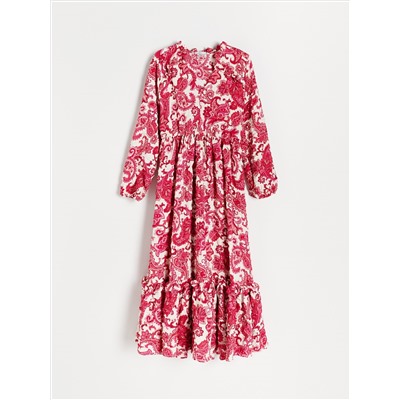 Gemustertes kleid