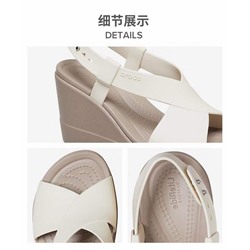 Босоножки на танкетке Croc*s