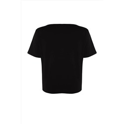 Siyah V Yaka Basic %100 Pamuk Örme T-Shirt TBBSS22BF0028