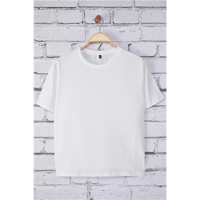 Trendyol Curve Beyaz Regular Fit Crop Büyük Beden T-shirt TBBSS25BF00061