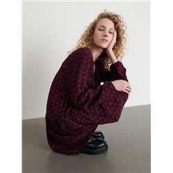 Gemustertes kleid