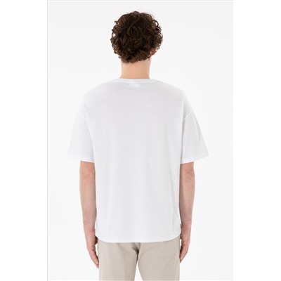 Erkek Oversize Fit Bisiklet Yaka Beyaz Tişört