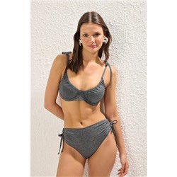 TRENDYOLMİLLA Siyah Balkonet Bağlamalı Simli Yüksek Bel Hipster Bikini Takımı TBESS24BT00136
