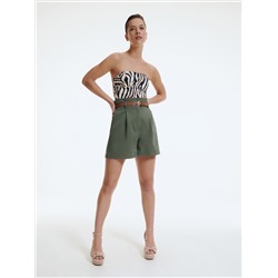 Shorts mit Gürtel