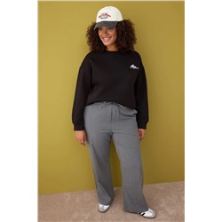 Siyah Animal Nakışlı Regular Kalın İçi Polarlı Örme Büyük Beden Sweatshirt TBBAW26AO00006