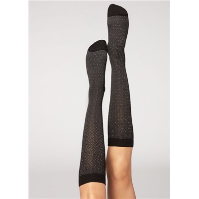 Lange gemusterte Socken