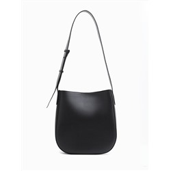 iv823 black