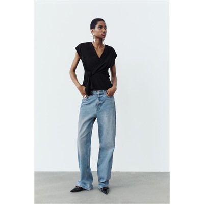 CREPE TOP WITH KNOT