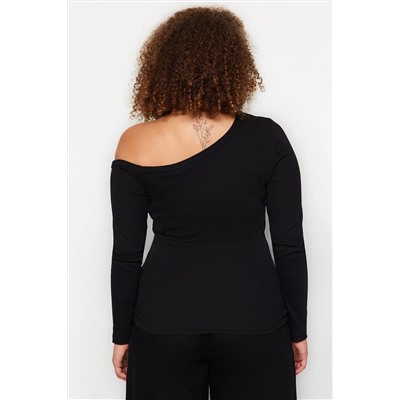 Siyah Fitted/Vücuda Oturan Omzu Açık Fitilli Pamuklu Esnek Örme Bluz TBBAW24AF00002