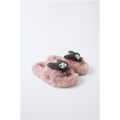 ZAPATILLAS DE CASA KUROMI © SANRIO
