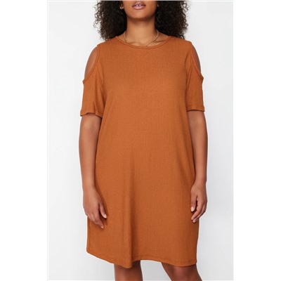 Kahverengi A-line Cut-Out Detaylı Örme Elbise TBBSS22EL2986