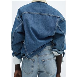 Jeans rectos bajo vuelto