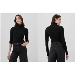 Ribbed Turtleneck T-Shirt