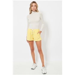 Short cintura alta - Amarillo