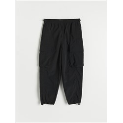 Cargohose mit elastischem Taillenbund
