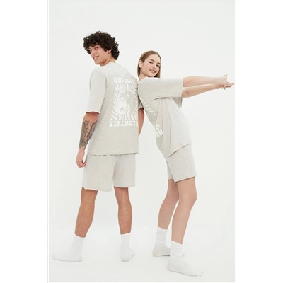 TRENDYOLMİLLA Gri Unisex Baskılı Pamuklu T-shirt-Şort Örme Pijama Takımı THMSS22PT0694