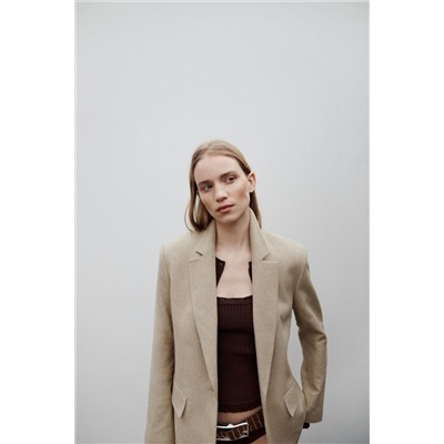 STRAIGHT BLAZER WITH PADDED SHOULDERS
