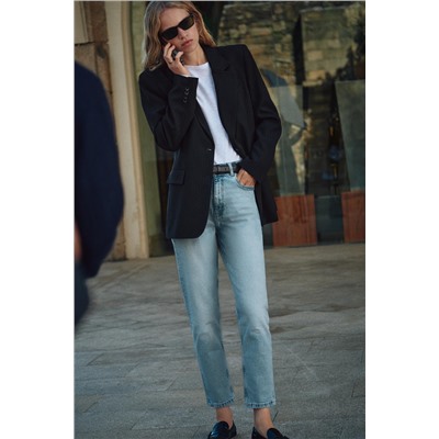 Z1975 MOM-FIT HIGH-WAIST JEANS