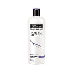 Профессиональный кондиционер Platinum Strength с маслами арганы и сладкого миндаля от TRESemme 480 мл / TRESemme Platinum Strength Conditioner 480 ml