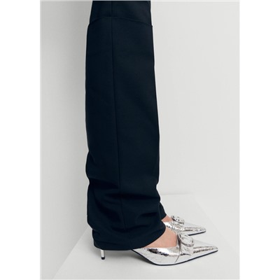 Zapato metalizado tacón hebilla