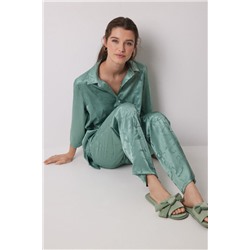 Pijama camisero largo satén jacquard verde