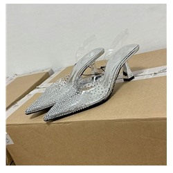 Женские босоножки Leftie*s, цена на официальном сайте 28€