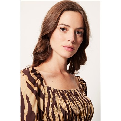 Camiseta Marrón y beige