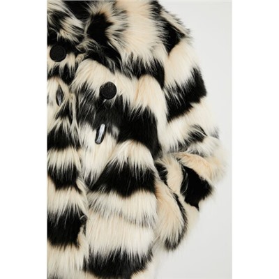 Chaqueta corta peluche animal print
