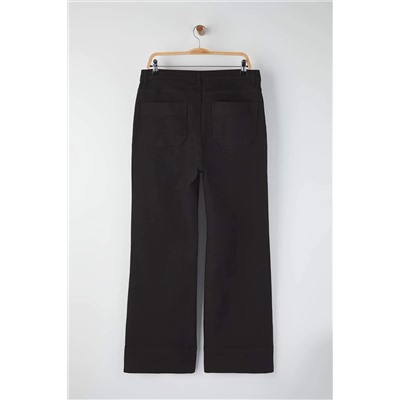 Siyah Yüksek İspanyol Paça Denim Büyük Beden Flare Jeans TBBAW26CJ00032