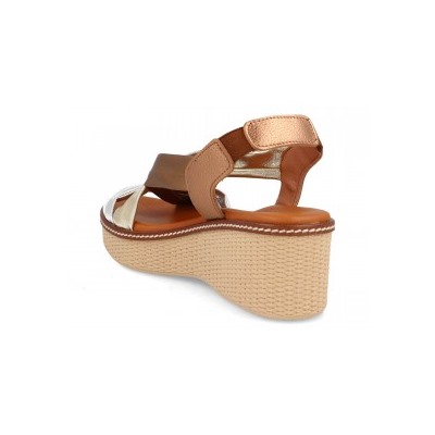 4641 - DIGO DIGO
                SANDALIAS DE CUÑA