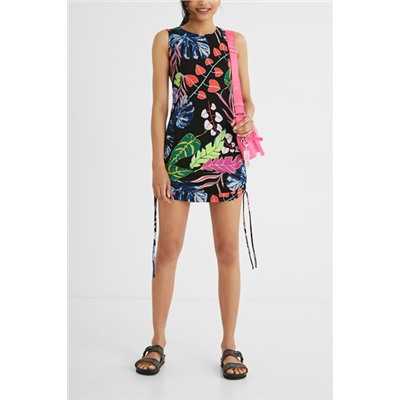 Vestido corto slim fruncido