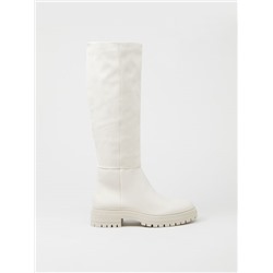 FLAT KNEE-HIGH BOOTS