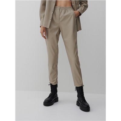 Jogpants aus Kunstleder